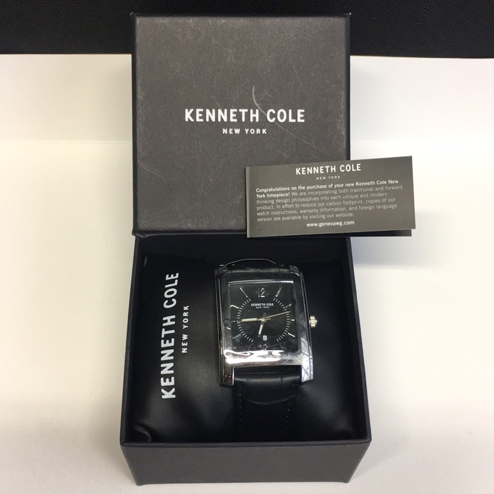 ♨️KENNETH COLE NEW YORK♨️ - Picture 3 of 8